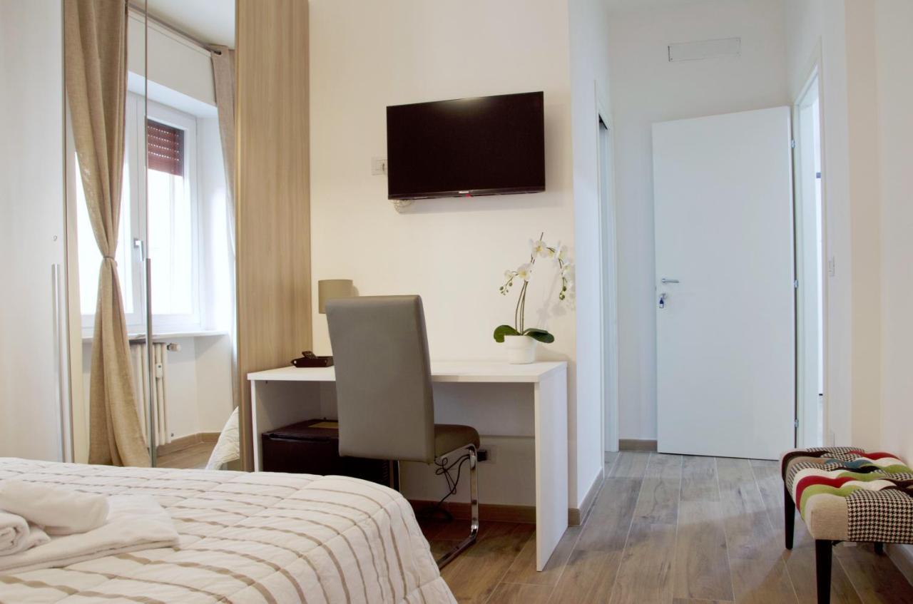 Minerva Rooms Pavia Exteriör bild