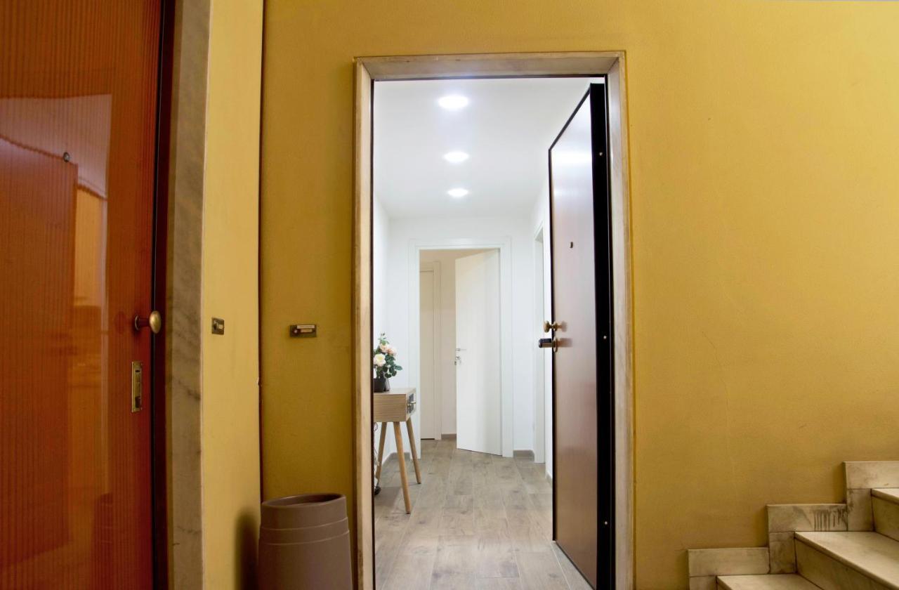 Minerva Rooms Pavia Exteriör bild